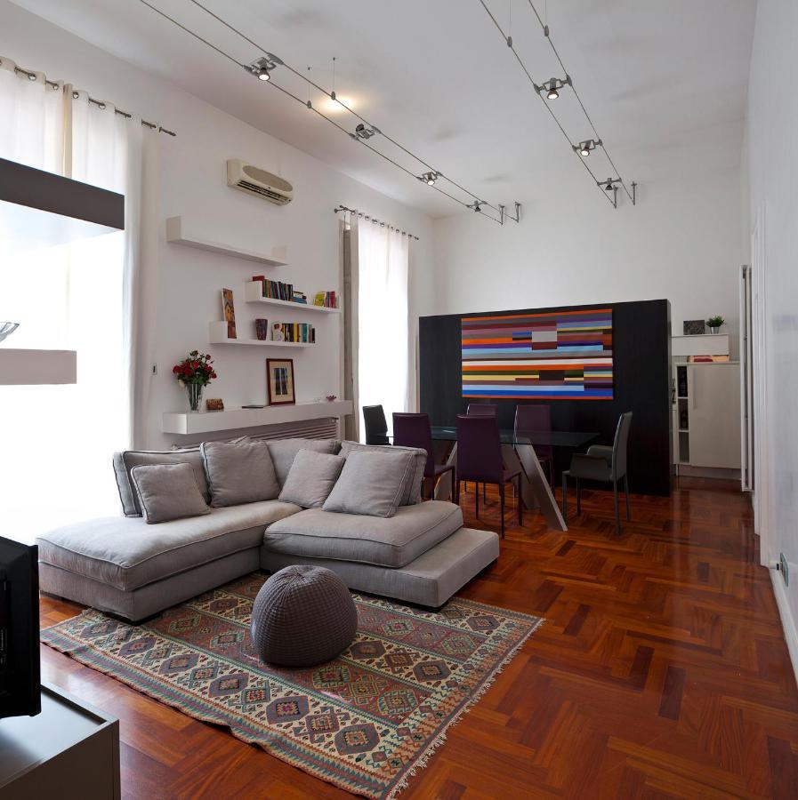 Elegant Apartment At Chiaia By Wonderful Italy 나폴리 외부 사진