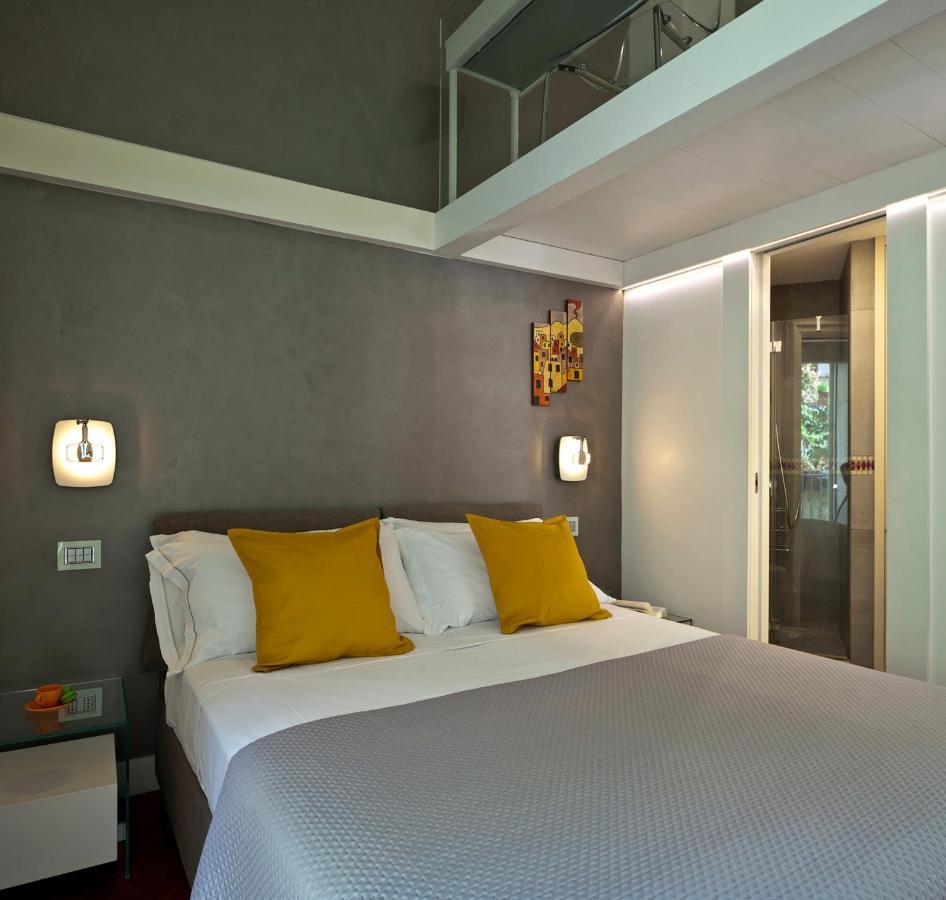 Elegant Apartment At Chiaia By Wonderful Italy 나폴리 외부 사진