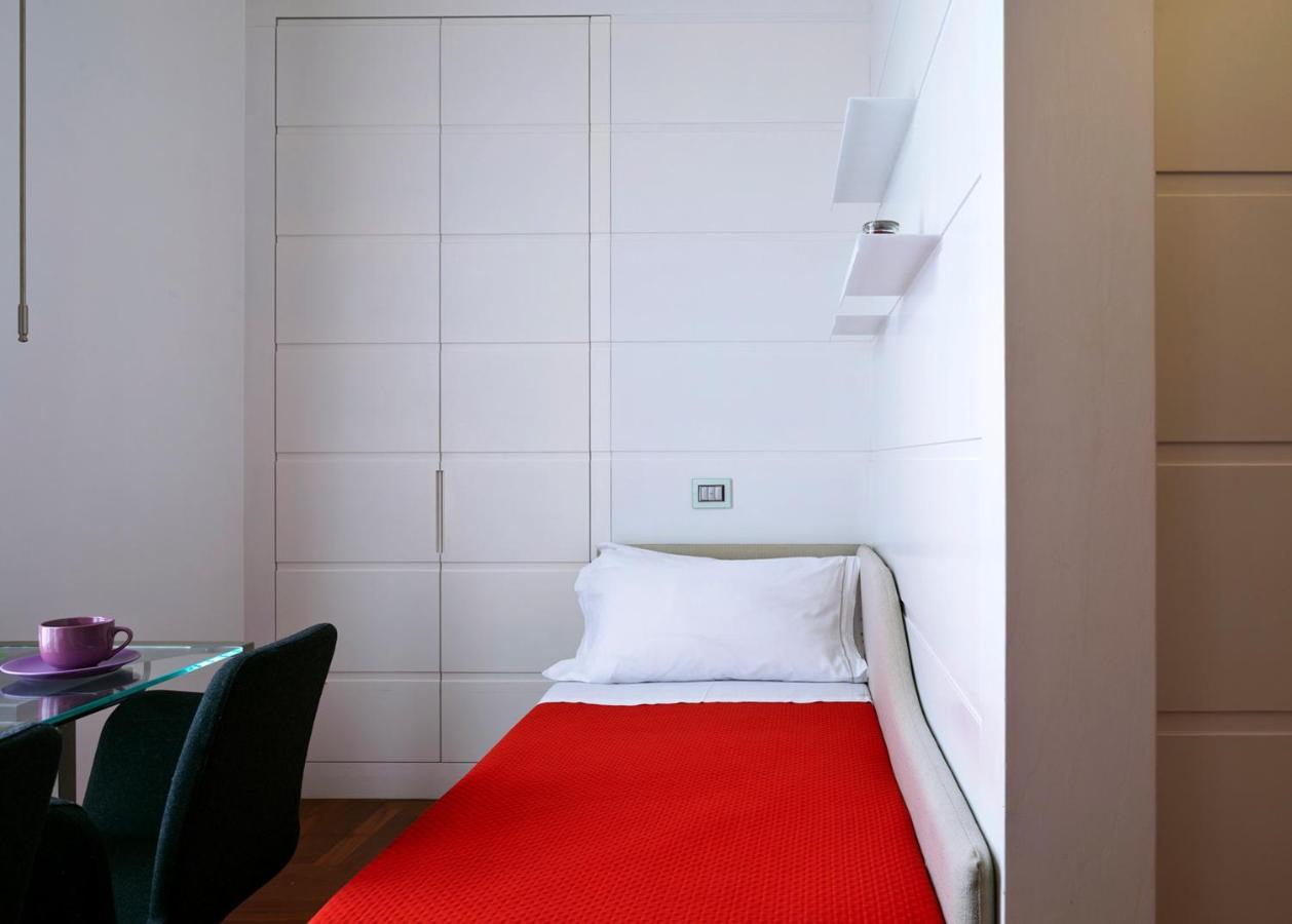 Elegant Apartment At Chiaia By Wonderful Italy 나폴리 외부 사진