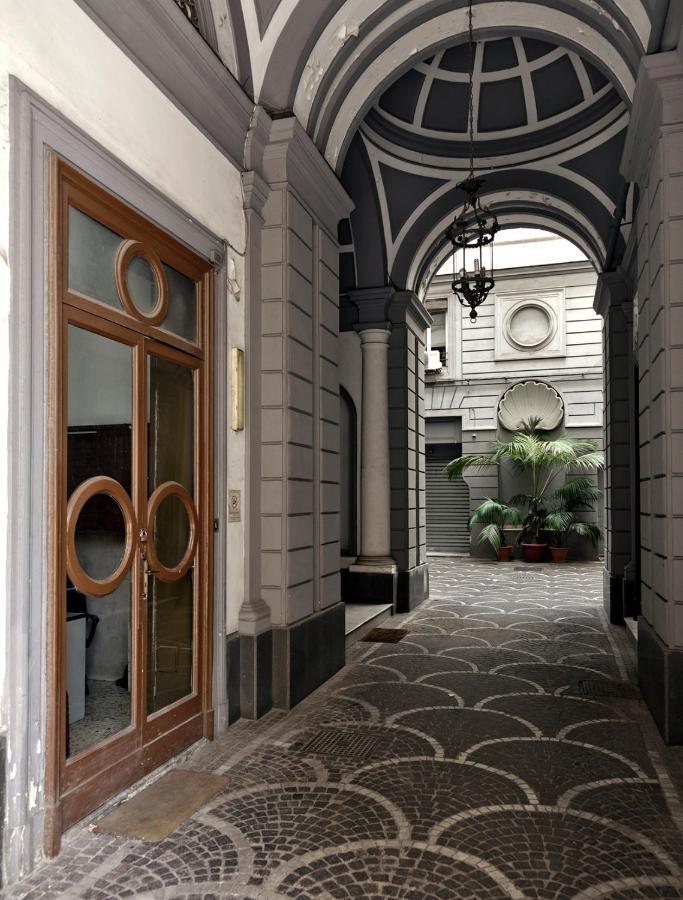 Elegant Apartment At Chiaia By Wonderful Italy 나폴리 외부 사진