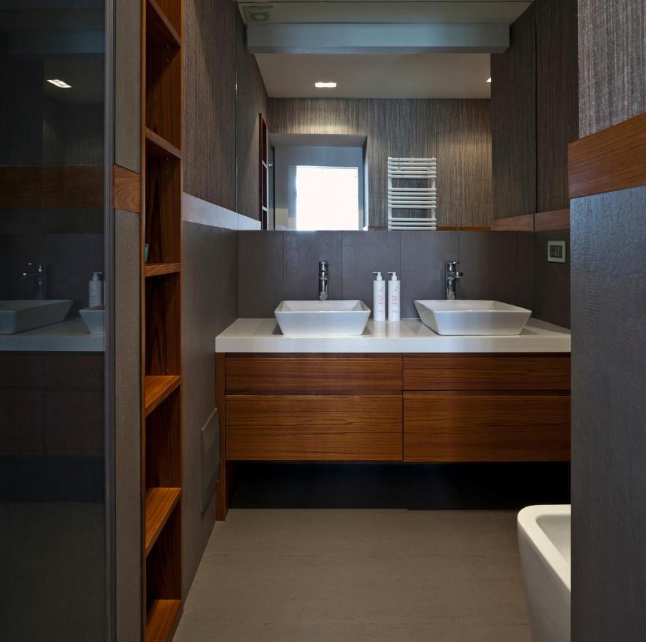 Elegant Apartment At Chiaia By Wonderful Italy 나폴리 외부 사진